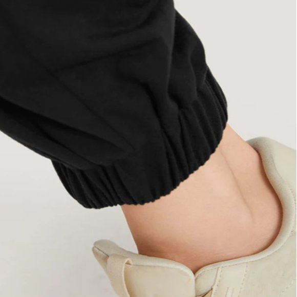 BloomChic Black Sweatpants (US14/16) - Picture 4 of 4